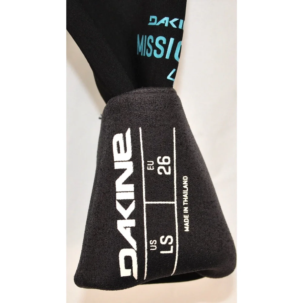 DAKINE Mission 4/3 Men's Front Zip Wetsuit Size LS NEW With Tags.